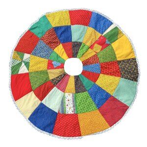 VTG Hand Quilted Patchwork Tree Skirt 51” Lace Trim Granny Cottagecore Country